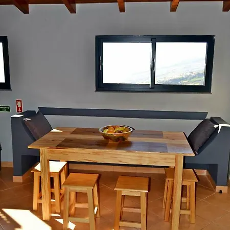 Palheirinho Da Achada * 阿科达卡列塔