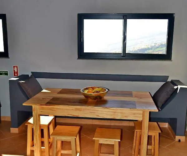 Palheirinho Da Achada * Arco da Calheta (Madeira)